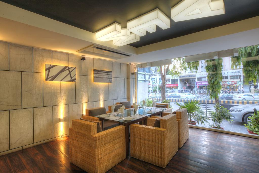 Hotel El Dorado Ahmedabad Exterior photo